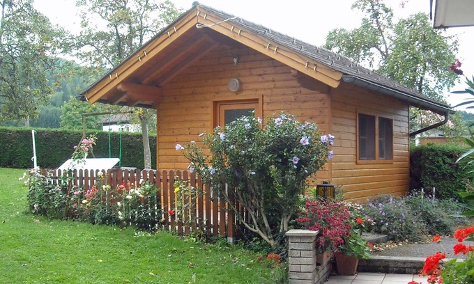 Aurach am Hongar Apartment | Doppelzimmer Nr. 2 mit Balkon - Ruheoase in der Natur Nahe am Attersee