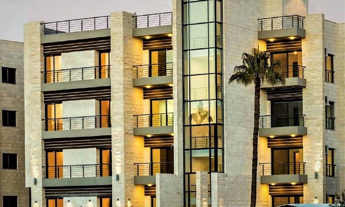 Amman Apartment | Double key of HR IV