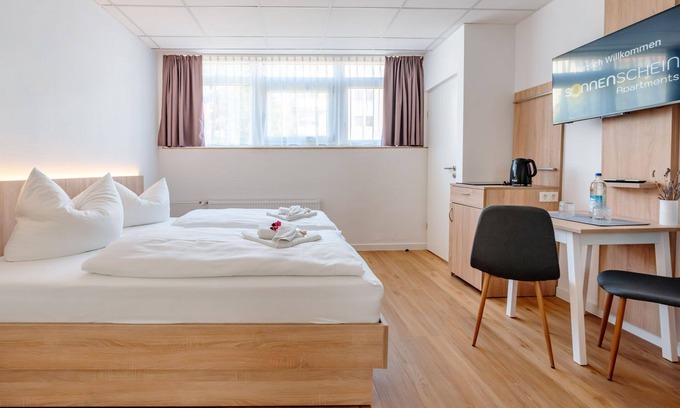 Heilbad Heiligenstadt Apartment | Double room with bath+ - Sonnenschein Hotel & Apartments