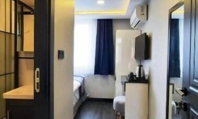 Kumkapi Apartment | Double Room 2