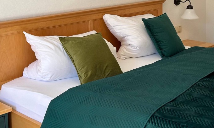 Segeten Apartment | Double room (approx. 30sqm) with private bathroom