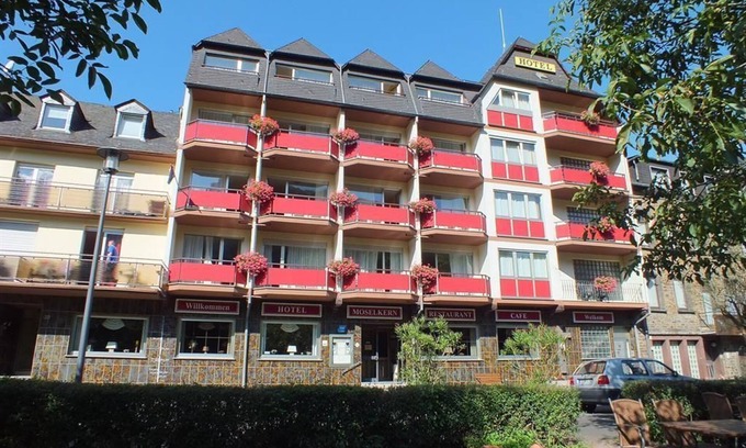 Moselkern House | Double room, balcony, Moselle view - Hotel Moselkern