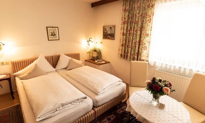 Seefeld in Tirol House | Double room Comfort A - Overnight stay short stay - Hotel Helga