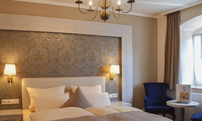Karden House | Double Room Shower/WC Castle - Schloss-Hotel Petry