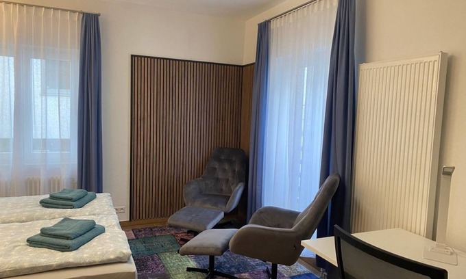 Warmbronn Apartment | Double room - TeamWerk