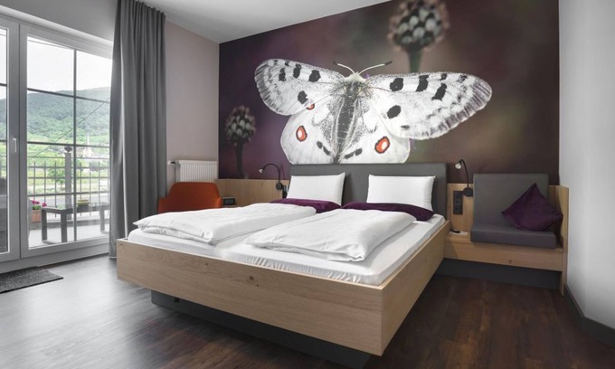 Senhals House | Double Room with Moselle View - Hotel Weinhaus Halfenstube