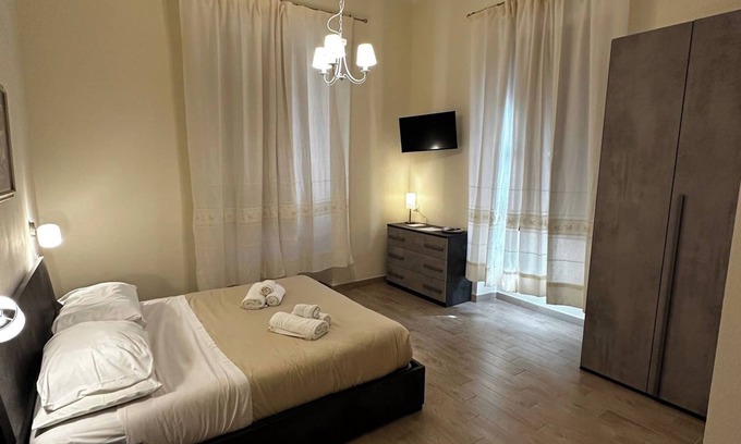 Terralba Apartment | Double Room with private bathroom in Terralba (Oristano) - Juniper