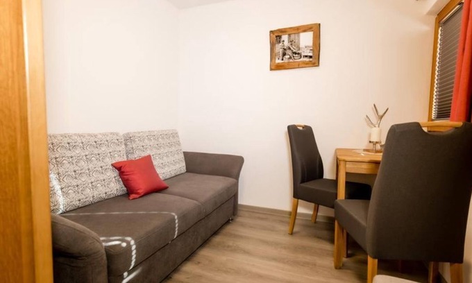 Ellmau Apartment | Double room with shower, WC - Haus Landmann