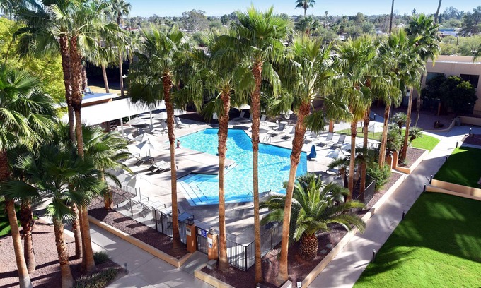 Tucson Hotel | DoubleTree by Hilton Tucson - Reid Park