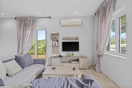 Spata-Artemida Apartment | Doukas House Cottage with vineyard, Artemis