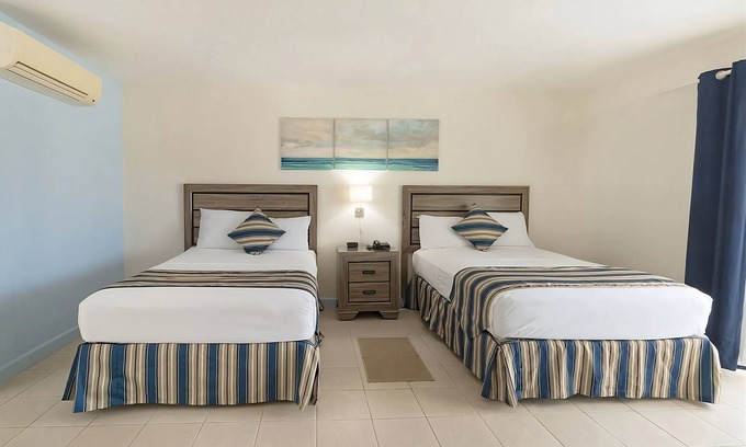 St. Lawrence Gap Apartment | Dover Beach and Turtle Beach Tour! 4 Kid-friendly Units w/Balcony! FREE Parking