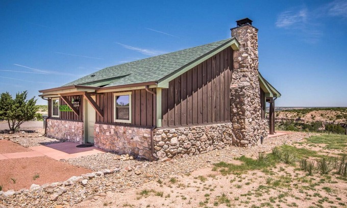 Canyon Cabin | Doves Rest Cabins – Chisholm, on North Rim