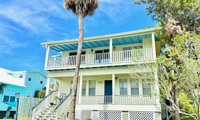 Cedar Key Apartment | Downtown Apartment Half Block to Sunsets on Water