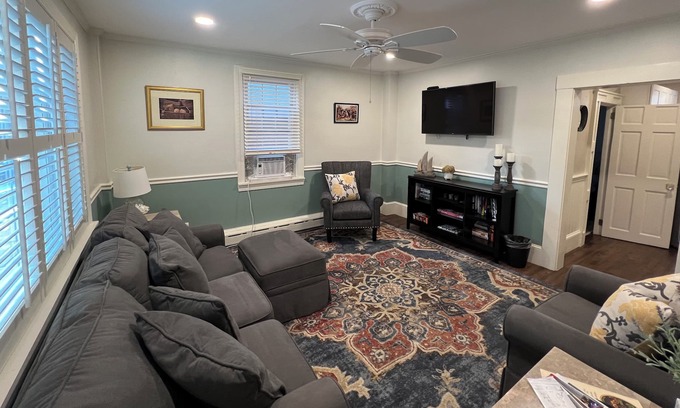 Plymouth Cultural District Apartment | Downtown! Cultural District, One Block to Yacht Club and Harbor