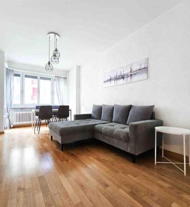 Oerlikon Apartment | Downtown Dream 3,5BR with Balcony and Style BA31