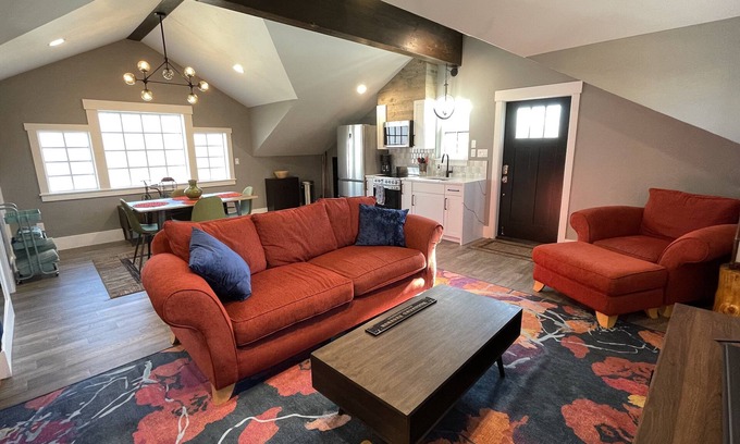 Historic Downtown Durango House | Downtown Durango Studio - 2 blocks from Main!