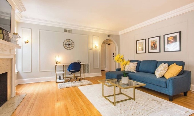 Streeterville Apartment | Downtown Guild #4 | Mag Mile, Gold Coast, The Lake