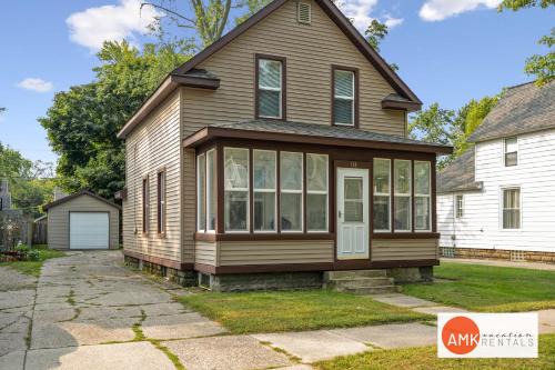 Holland House | Downtown Holland Charmer