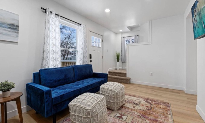 Columbus House | Downtown-Ready 3BR3BA | Modern, Spacious & Private