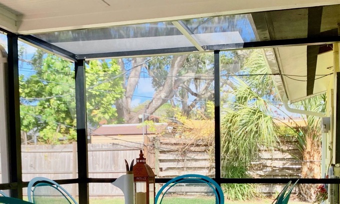 Laurel Park Apartment | Downtown Sarasota duplex unit - pet friendly with off-street parking