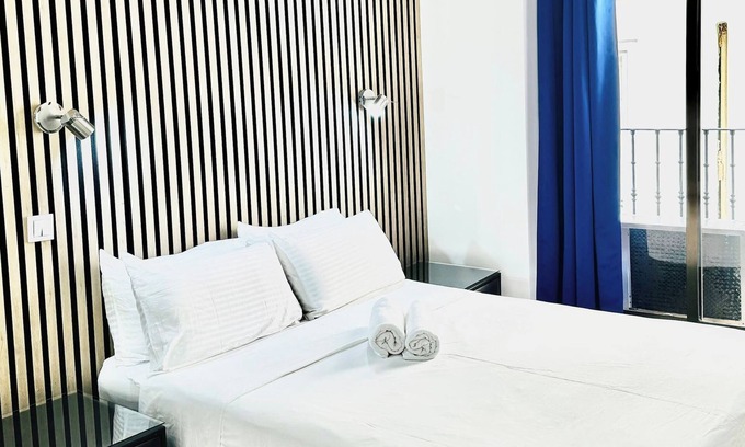 Centro Apartment | Downtown Sunny & Cozy Apartment Gran Via | A022