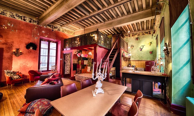Avignon City Centre Apartment | Downtown/unique and bohemian 65m2/1 bedroom