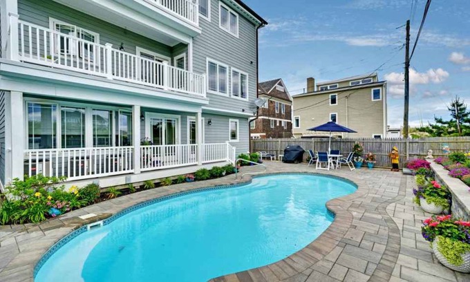 Osbornsville House | Dream Beach House packed with Style, Comfort, and Convenience