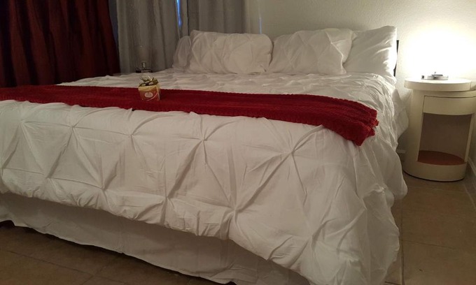 Las Vegas Apartment | Dream King Bed-2BD-12 min to Strip