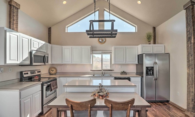 Eureka Cabin | Dreamy Hideaway w/360 View of Eureka Valley!