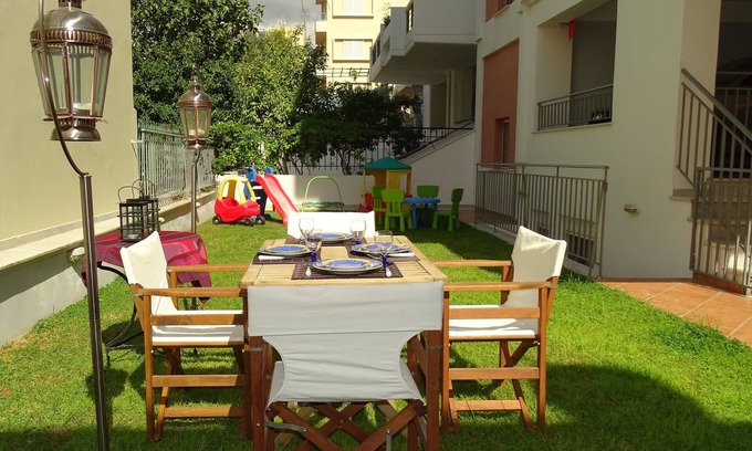 Glyfada Apartment | Dreamy studio with private garden