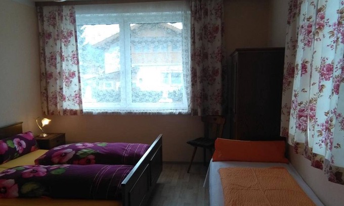 Spittal an der Drau Apartment | Dreibettzimmer mit Du/wc - Gästehaus Schiefer