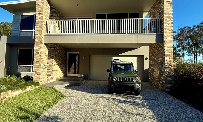 Tea Gardens House | π Drift at Tea Gardens | π Sleeps 14 | πΎ Pet friendly | β³ Golf | π¬π¦
π¦π¨ |
