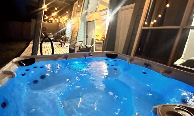 Dripping Springs House | Dripping Springs Escape - Hot Tub - Fire Pit - Pet Friendly New Listing