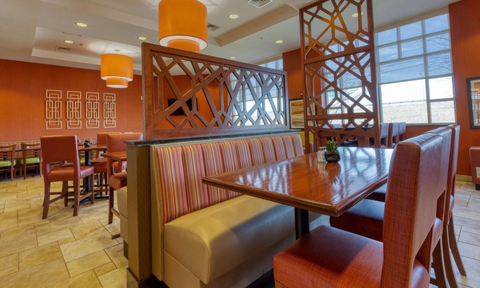 Castleton Hotel | Drury Inn & Suites Indianapolis Northeast