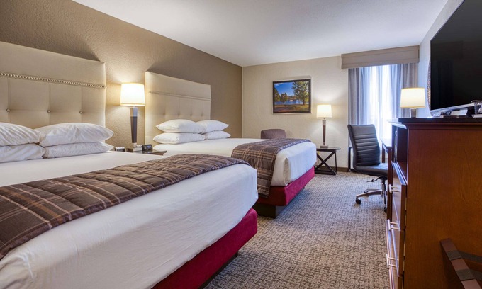 Fairview Heights Hotel | Drury Inn & Suites St. Louis Fairview Heights