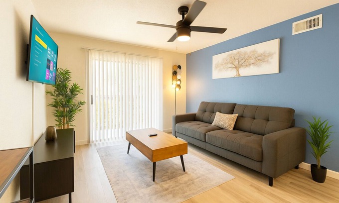 Park Central Apartment | DT Dallas Luxe Abode 1BD