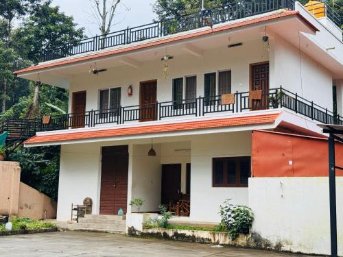 Madapura House | Dubare plantation stay