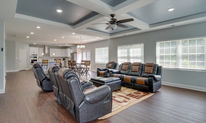Dumfries House | Dumfries Vacation Rental ~ 32 Mi to Washington DC!
