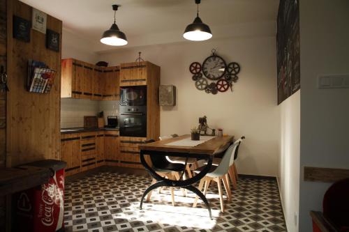 Szentendrei Apartment | Dundee's Point