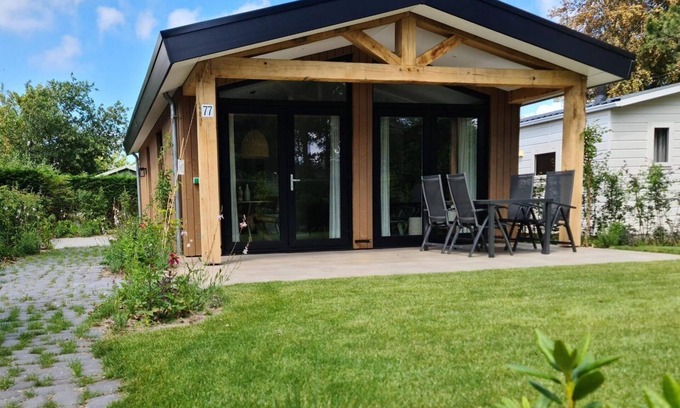 Egmond-Binnen House | Dune lodge directly against the dunes for 4 persons