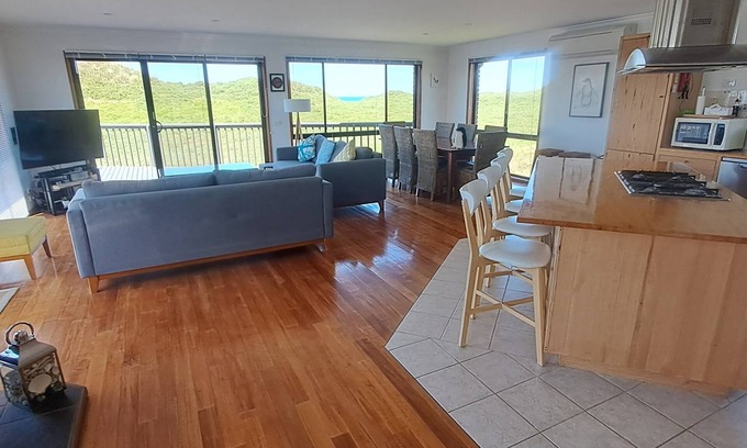 Surf Beach House | Dunes on The Esplanade Surf Beach