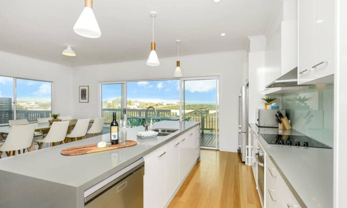 Goolwa Beach House | Dunescape, 4BRM, Fireplace, Views.