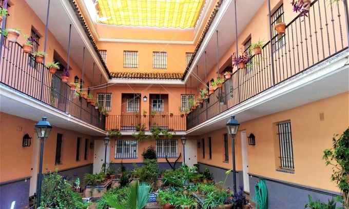 San Bernardo Apartment | Duplex apartment in Barrio de San Bernardo with parking