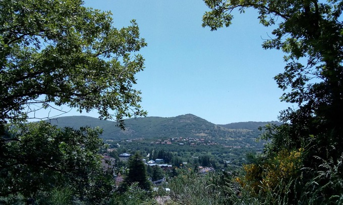 Cercedilla Apartment | Duplex for 5 people in front of the station