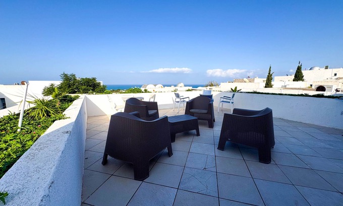 Gammarth Apartment | Duplex luxueux hammam et vue mer :Golden tulip
