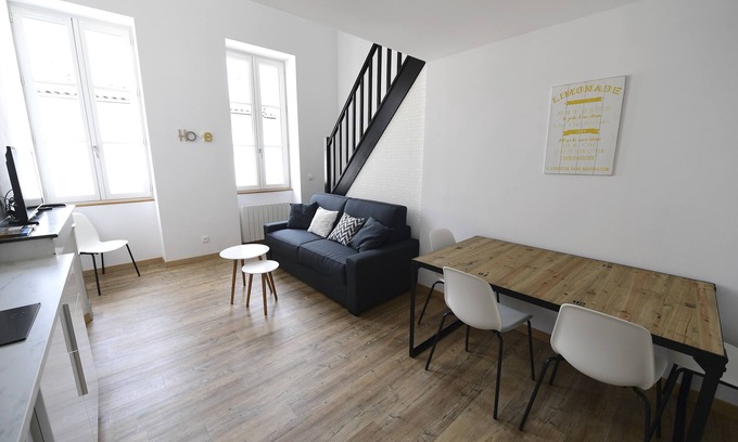 Bordeaux Sud Apartment | ★ DUPLEX ★ PARKING (optional) ★ DESIGN ★ SWEETHOMEBORDEAUX