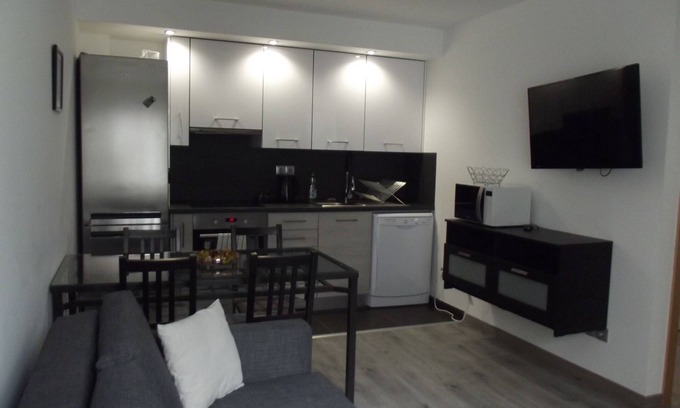 Le Pin Apartment | DUPLEX T3 R + 1 APARTMENT, 6 BEDS IN PEACE
