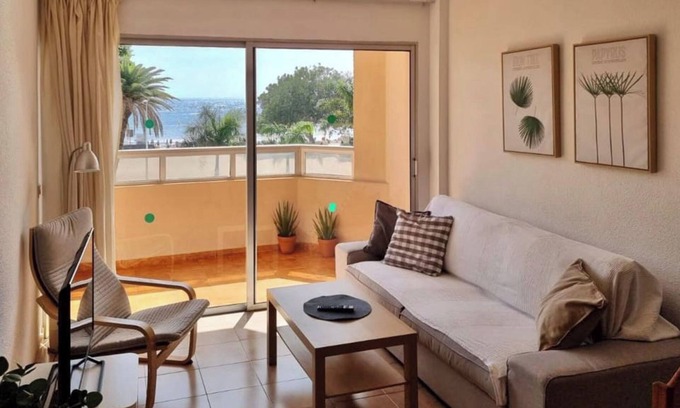 El Medano Apartment | Durazno Sur 103 Near Beach with Balcony & Wi-Fi