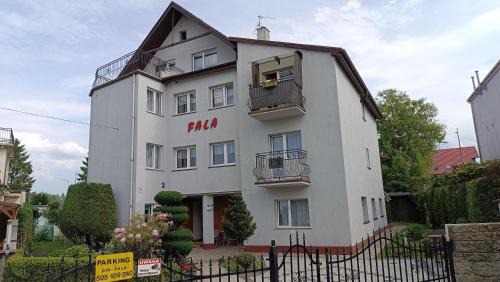 Rewal House | DW FALA