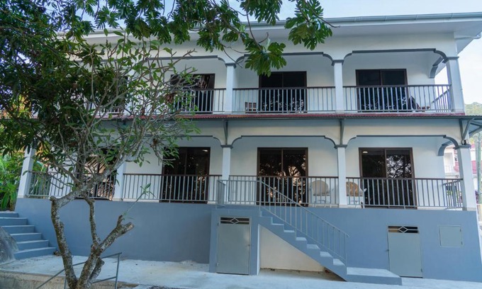 Mare Anglaise House | E&E Self Catering